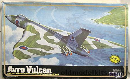 MPC 1/72 Avro Vulcan with Blue Steel Missile, 1-4552 plastic model kit